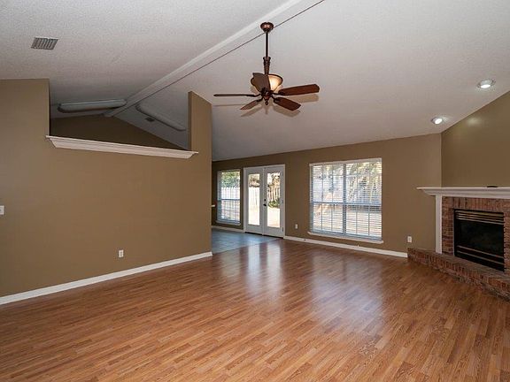 5th image of 4029 Lauren Ct