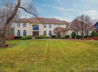 16 Hidden Lake Dr, Burr Ridge, IL 60527