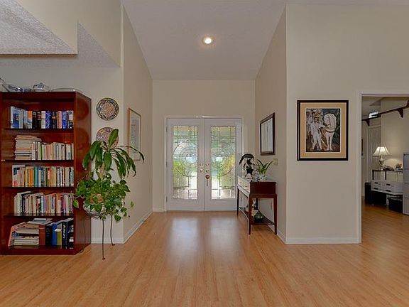3rd image of 2208 Arbor Oaks Dr