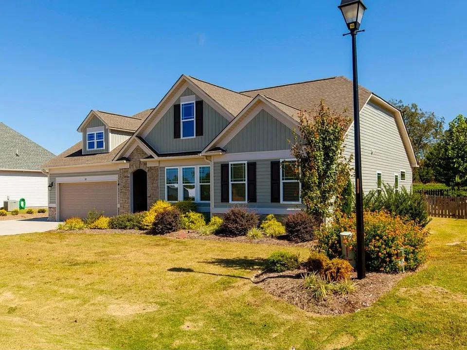 34 Harvey Farm Dr