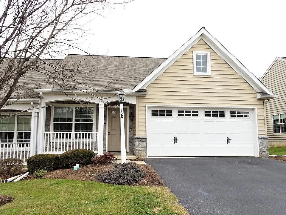 16 Farm Ln