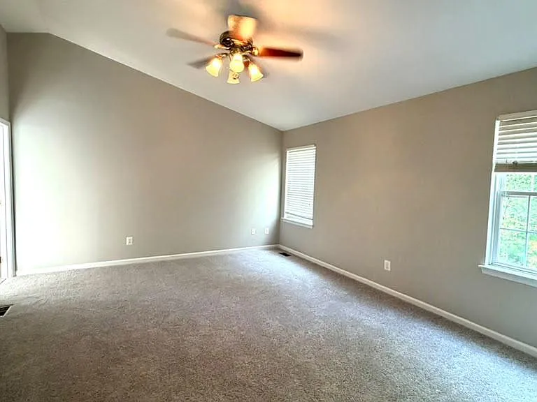 43416 Sperrin Ct — Photo 13