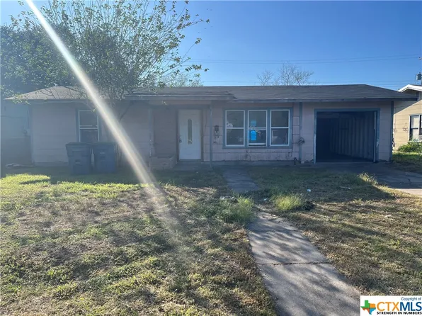 508 Paul Pl, Beeville, TX 78102