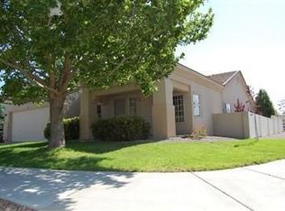 1136 Salinas St SE, Albuquerque, NM 87123