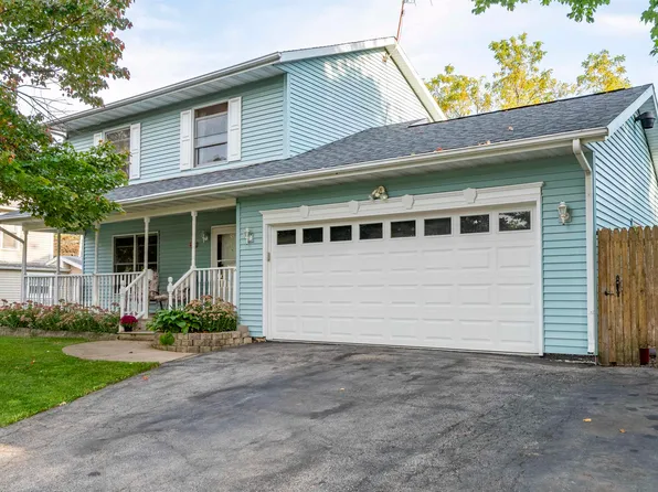 408 W Main St, Mount Morris, IL 61054
