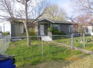 315 W Seneca Ave, Nowata, OK 74048
