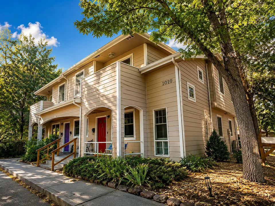 1010A Remington St