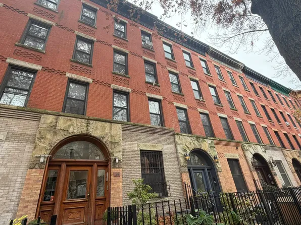 194 Saint Marks Avenue image 13 of 14