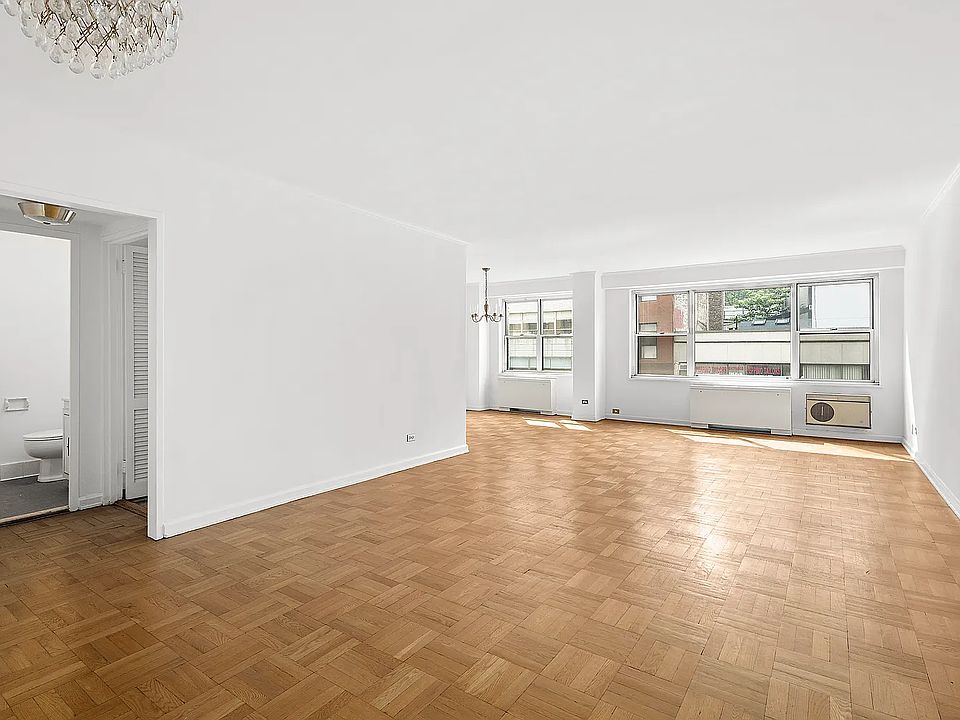 1st image of 150 E 61st St APT 3D
