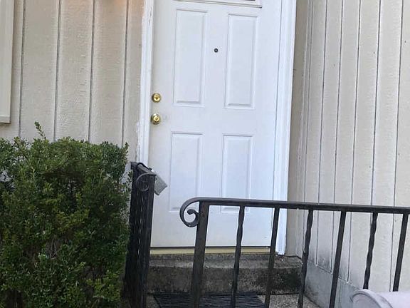 5th image of 3422 Executive Ave