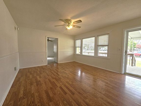 4th image of 1133 Leland Cir