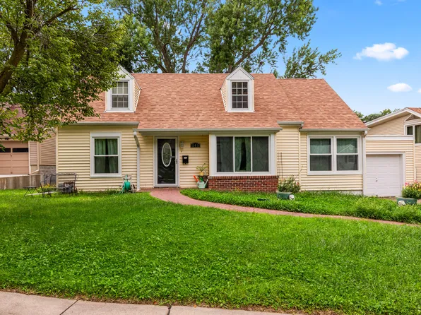 245 Elmwood Dr, Council Bluffs, IA 51503