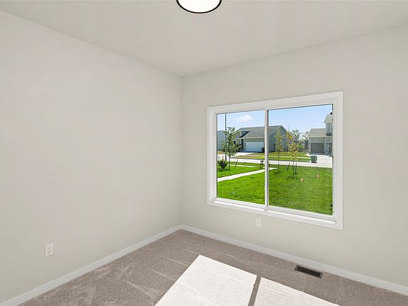 4th image of 9764 Regatta Ln