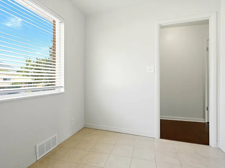 3036 S Sequoia Dr — Photo 16