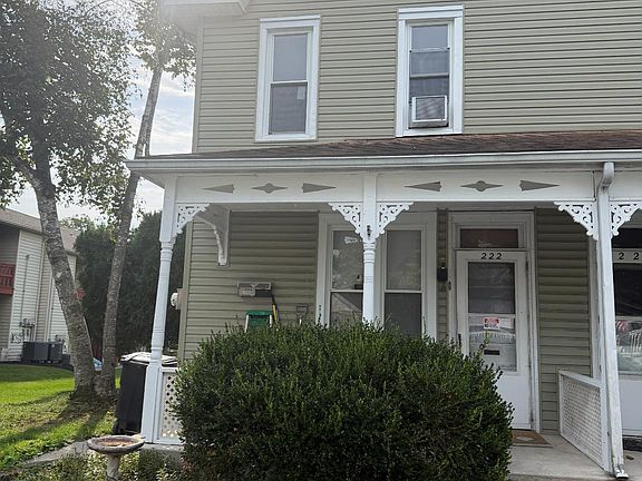 4th image of 220 E Park St #222