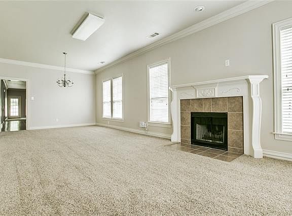5th image of 507 N Ballard Ave
