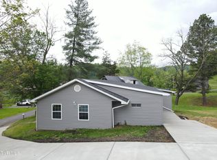 265 Market St, Clintwood, VA 24228