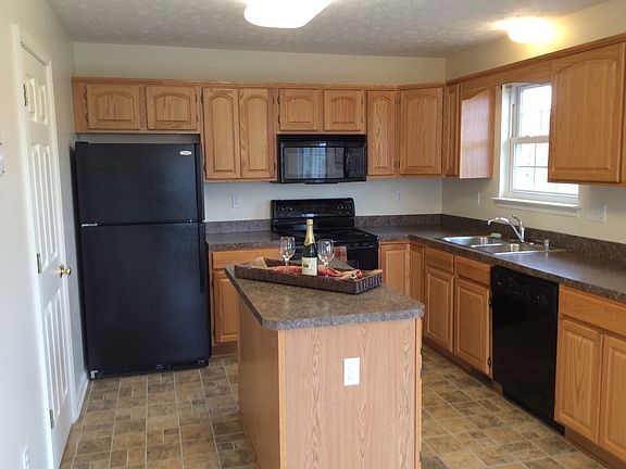 Kitchen with island and walk in pantry