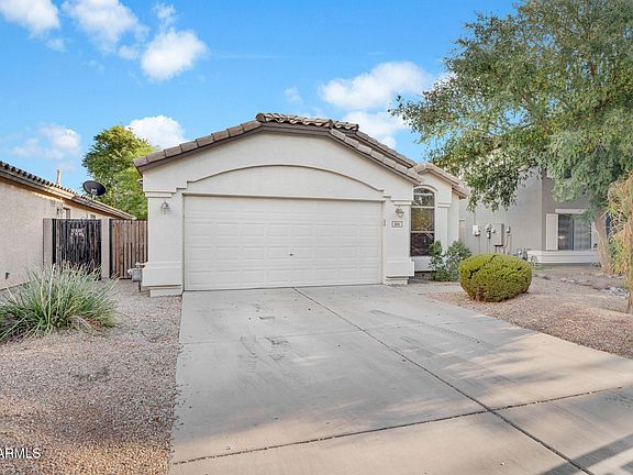 3rd image of 841 E LOVEGRASS Drive