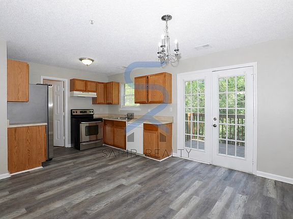 4th image of 1226 Pinedale Cir NW