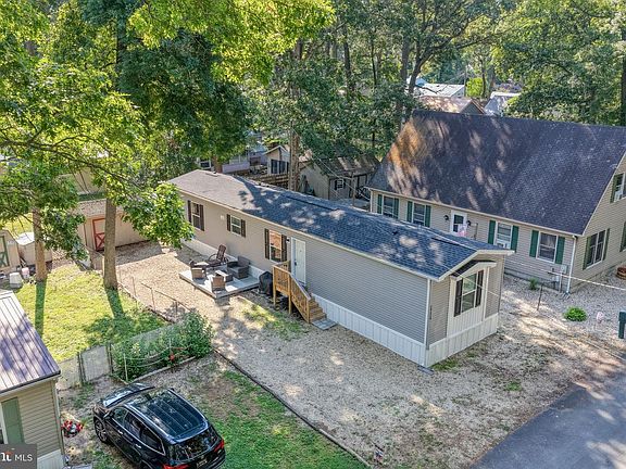 3rd image of 28429 Clark Ave