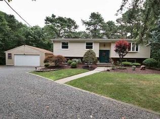 231 Old Forge Rd, Monroe Township, NJ 08831