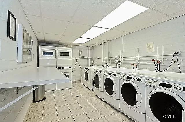 515 W Wrightwood Ave #416 — Photo 8