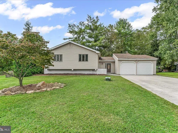 200 Pond Dr, Hockessin, DE 19707