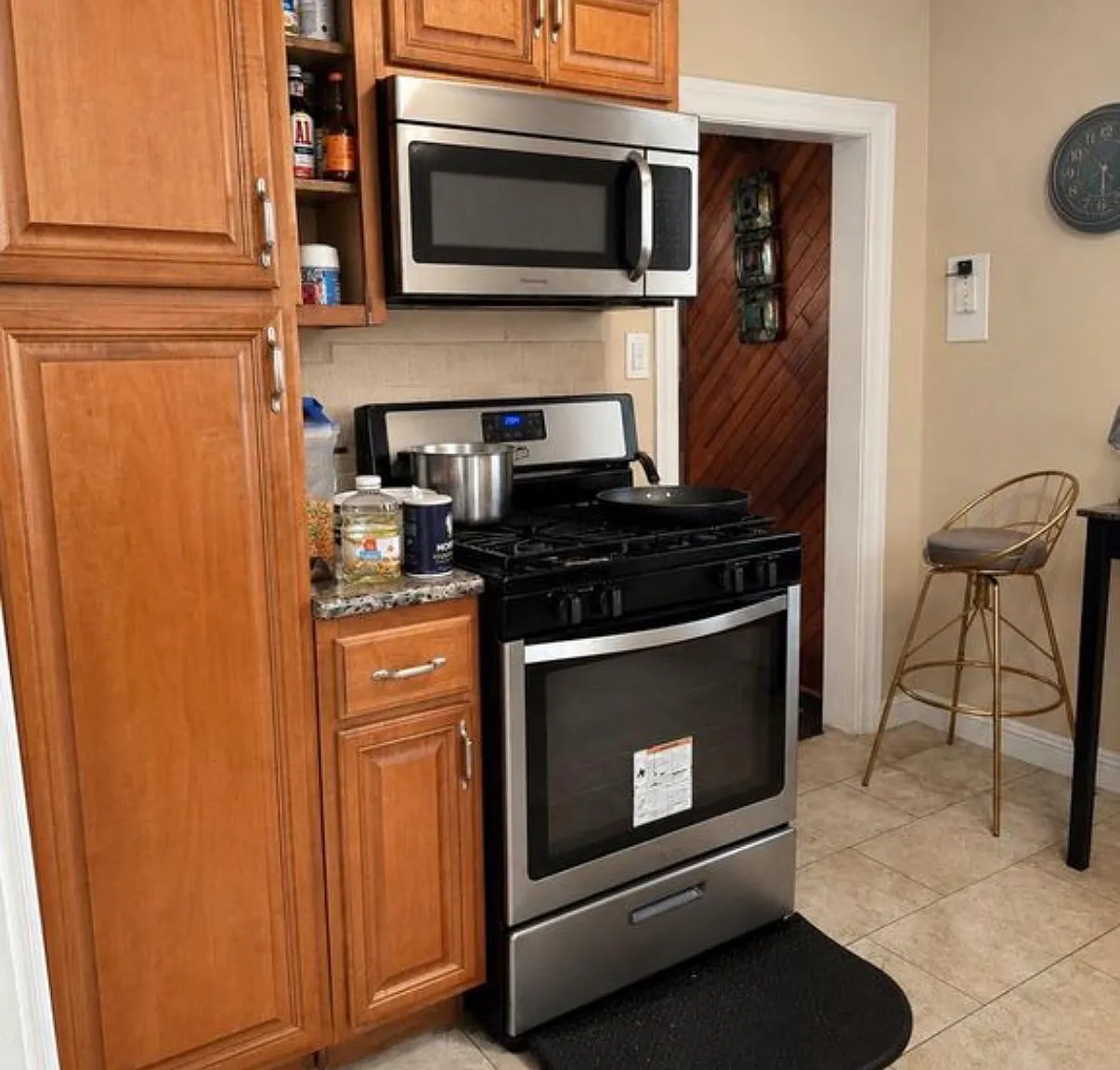 3 bed, $2,300 — Photo 3