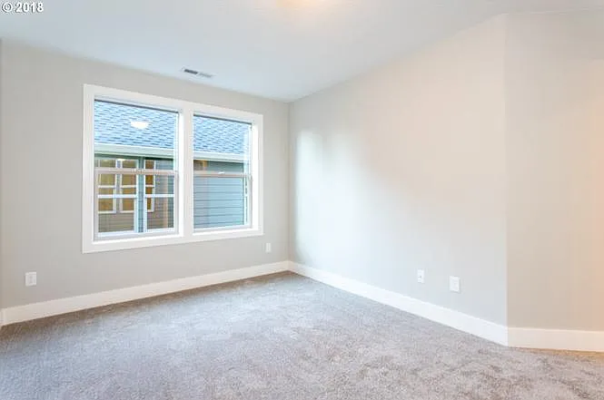 9590 SW Taylor St — Photo 24