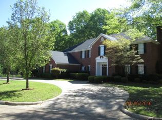 6190 Berrywood Dr, Jackson, MS 39213