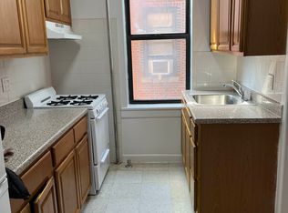 3256 41st St APT 4B, Astoria, NY 11103