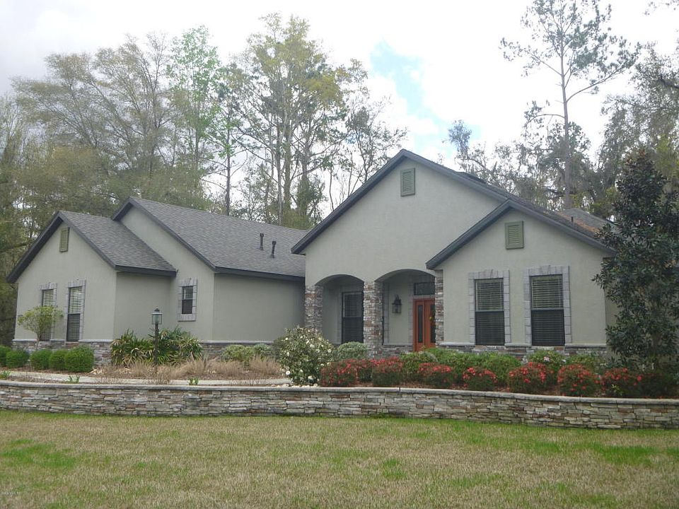 2nd image of 930 SE 41st St