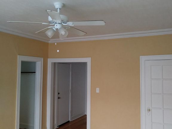 4th image of 6855 S Crandon Ave