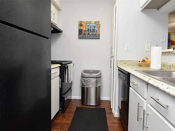 5th image of 8718 Mallard Reserve Dr Unit 104