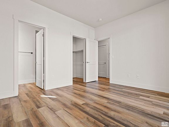 5th image of 1321 Grove St Lot 11