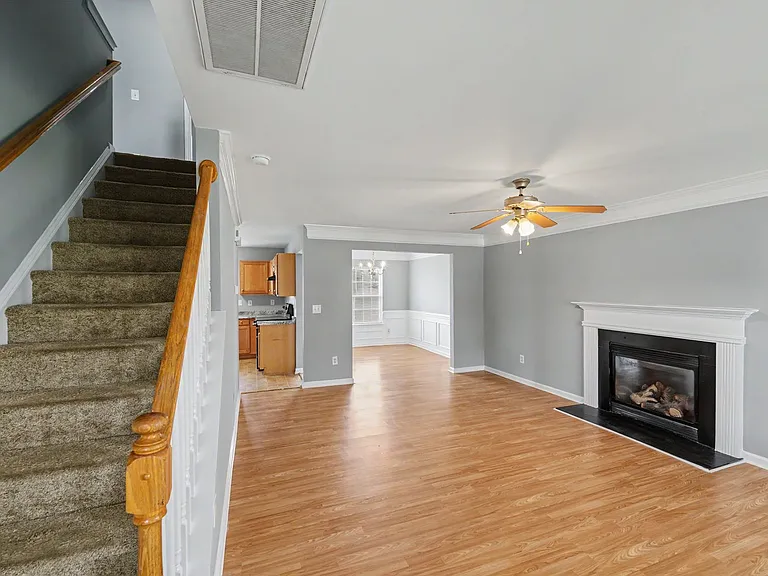 10521 Barvas St — Photo 9
