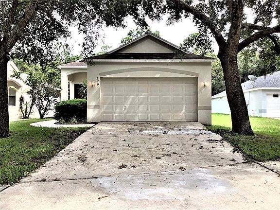 4th image of 4402 Tina Ln