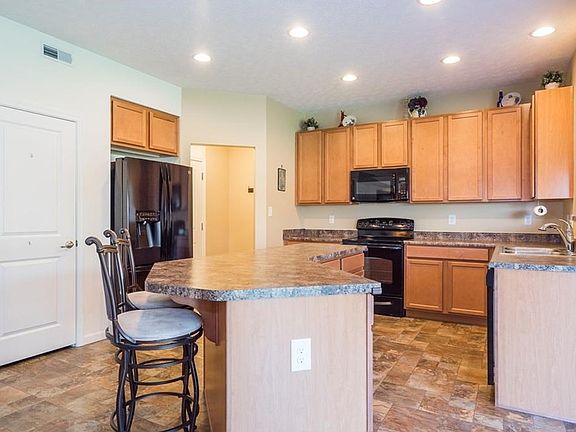 3rd image of 5721 Cottonwood Ct