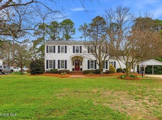 206 Ramblewood Drive, Mount Olive, NC 28365