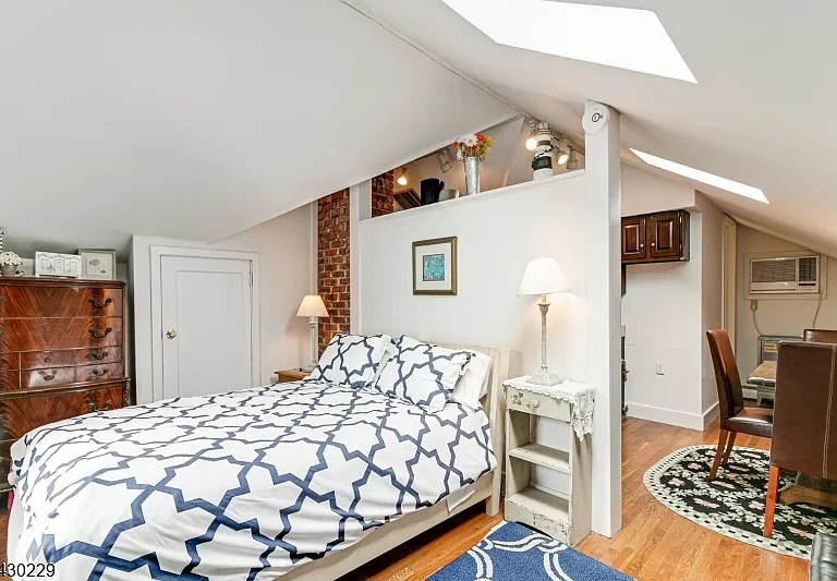 34 Fairview Ave #2 — Photo 18