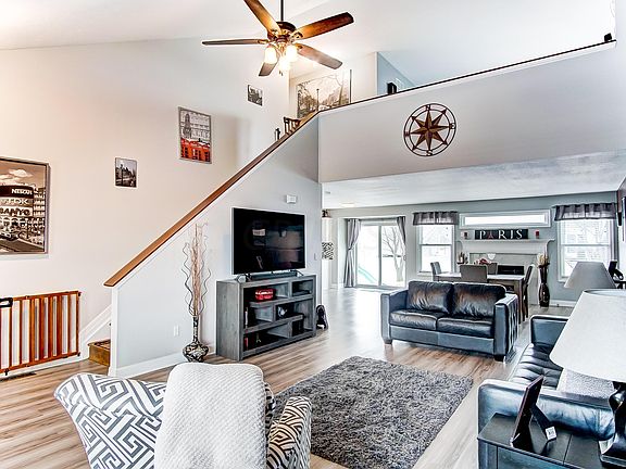4th image of 2093 Shetland St