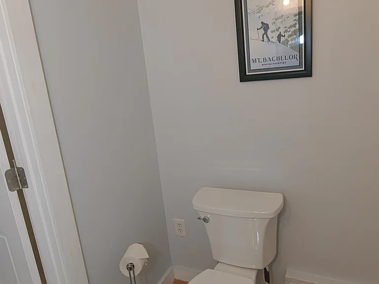 216 Mechanic St #A — Photo 49