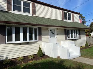 274 Ronkonkoma Ave, Ronkonkoma, NY 11779