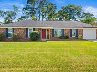210 Pine Grove Dr, Savannah, GA 31419