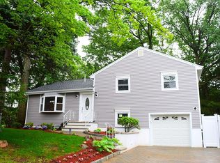 396 E Ridgewood Ave, Paramus, NJ 07652