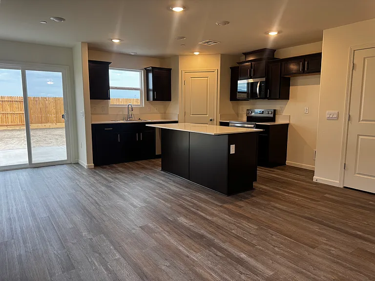 8215 Tydeman Dr — Photo 7