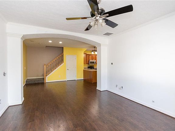 3rd image of 5936 Streamwood Ln