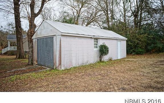 4th image of 612 Franklin Ave