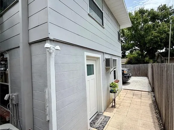 1185 23rd Ave N #1/2, Saint Petersburg, FL 33704